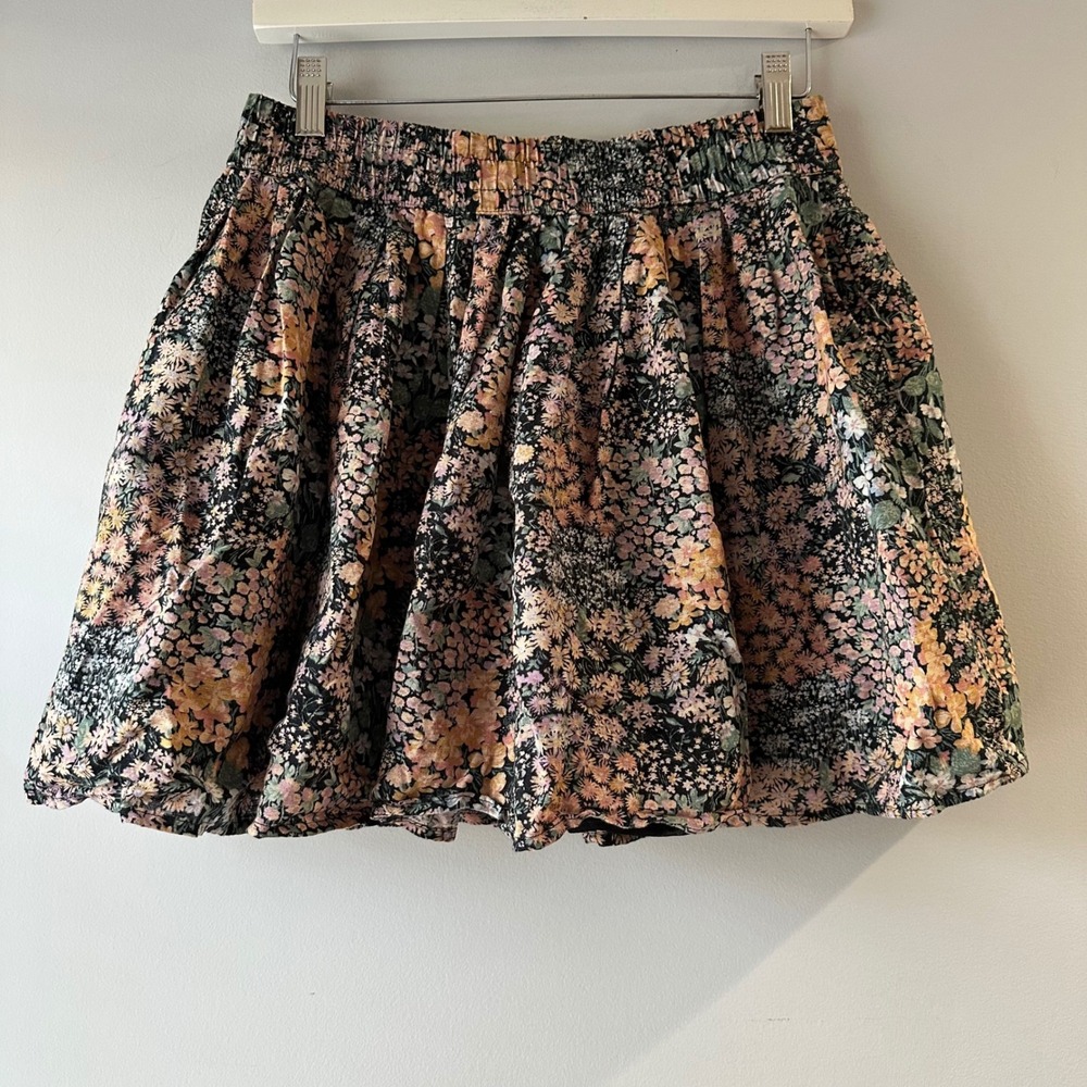 American Eagle Floral Mini Skirt Womens Medium Black Pink Linen Blend Skater